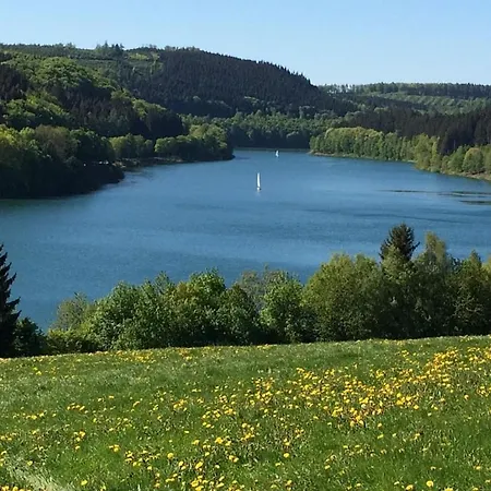 Cozy Apartment In The Beautiful Versatile Sauerland بيت للعطل ميشيده